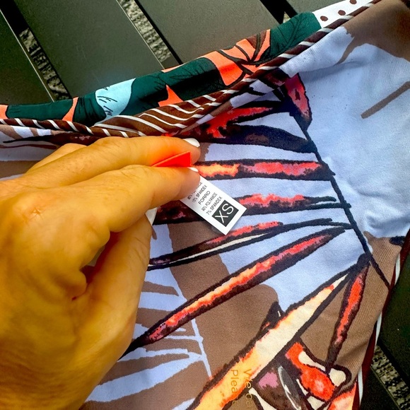 (BOTTOMS) Maaji Sandy Docks Reversible Bikini Bottoms. - Picture 11 of 11